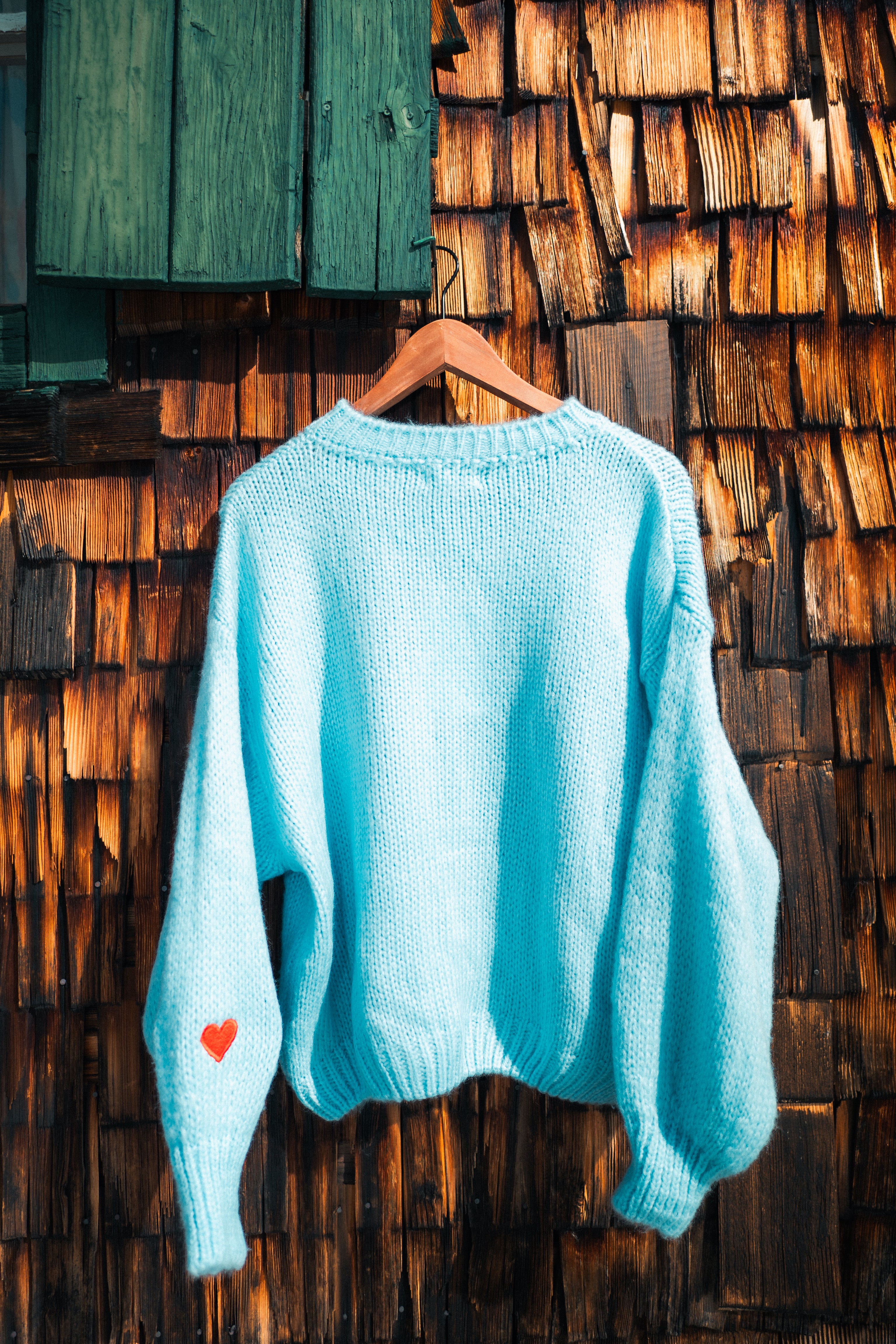 The Cloud — Blue Frost White Font