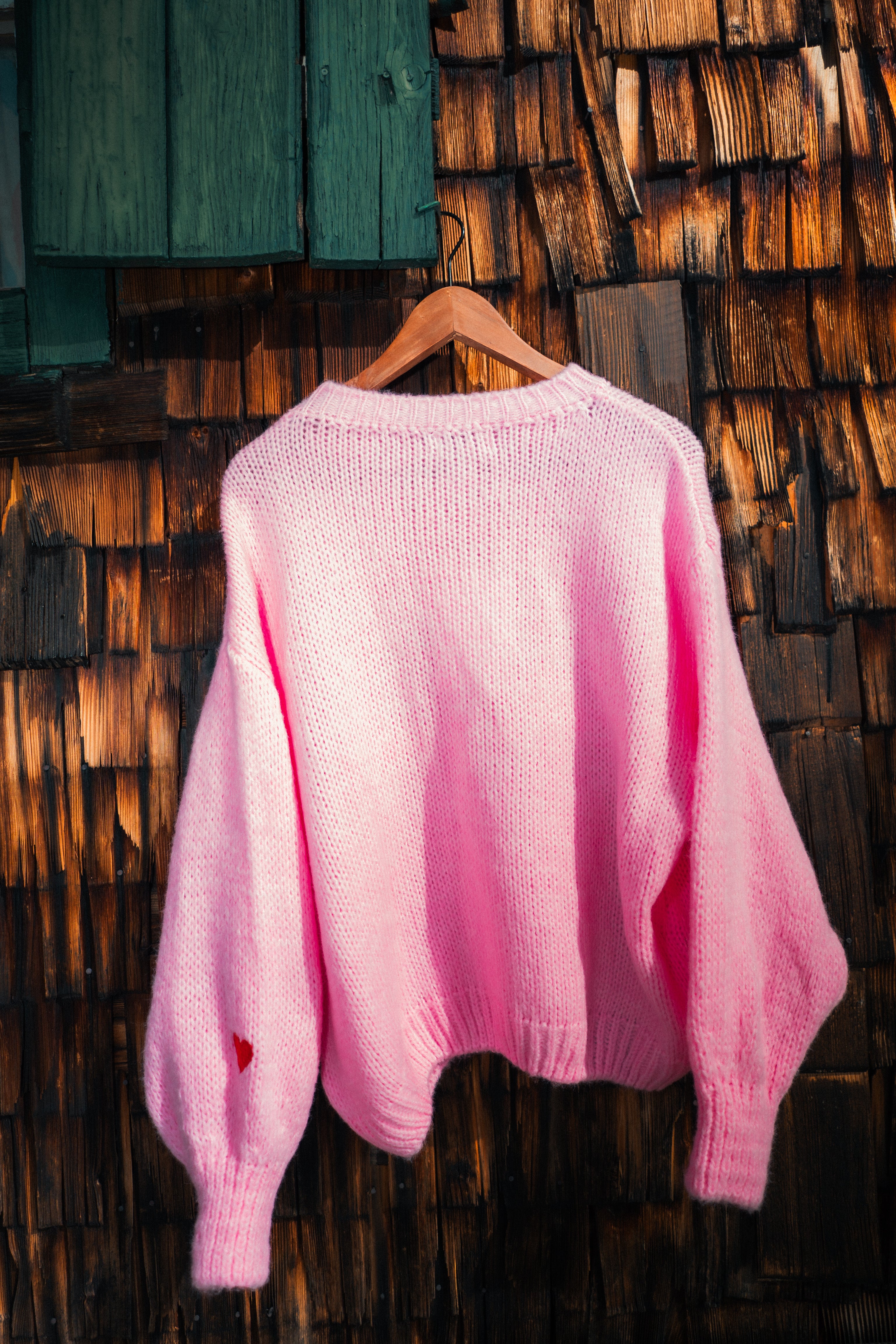 The Weekend — Pink Velvet White Fonts