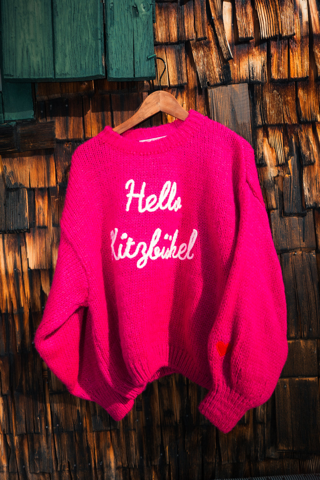 The Après — Electric Pink White Font